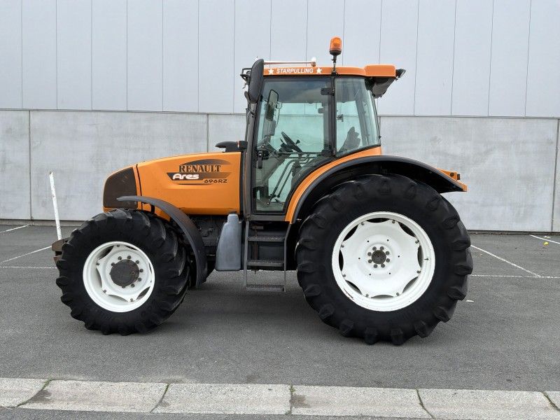 Renault Ares 696 RZ All-Wheel-Drive Tractor