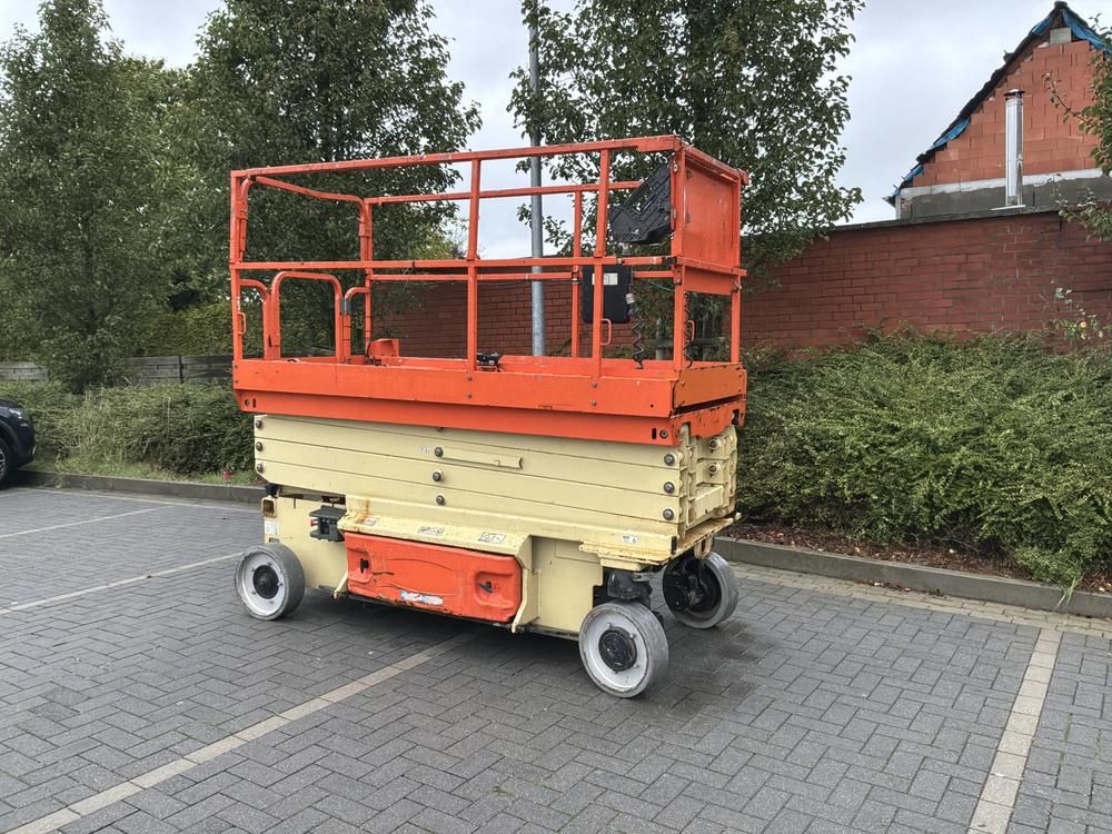 2015 JLG 2646ES Scissor Lift