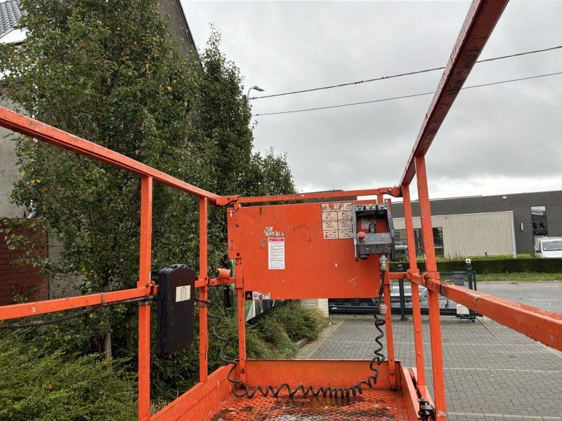 2015 JLG 2646ES Scissor Lift