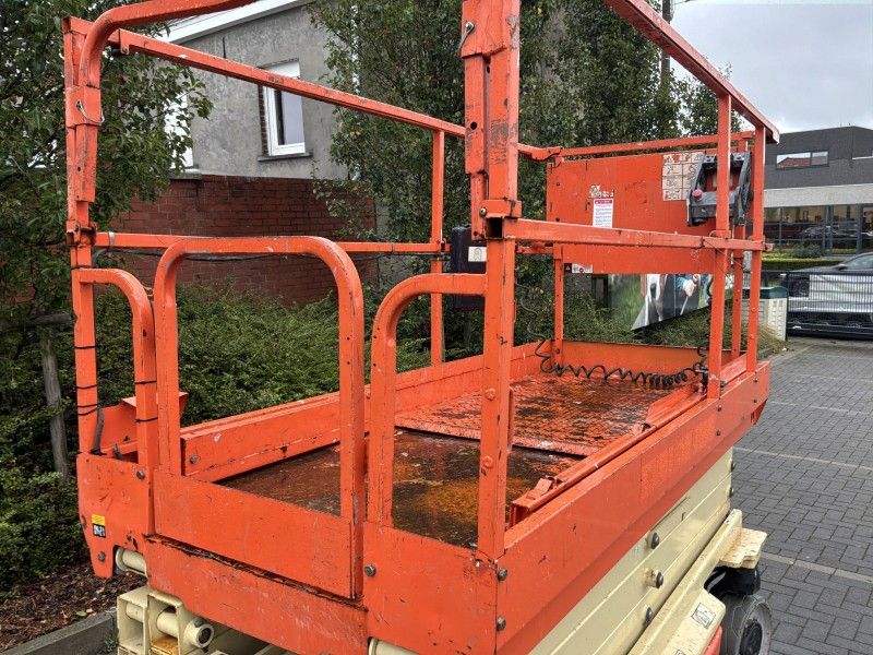 2015 JLG 2646ES Scissor Lift