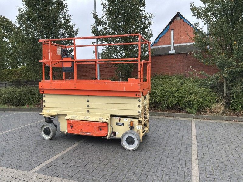 2015 JLG 2646ES Scissor Lift