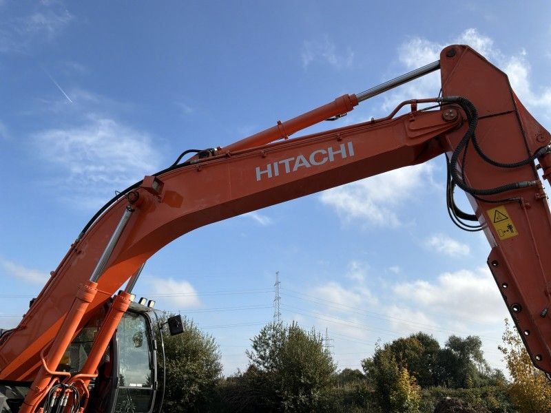 2018 Hitachi Zaxis 300 LC Rupsgraafmachine
