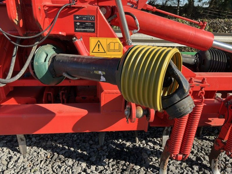 2017 Kuhn HR6004 Rotary Harrow