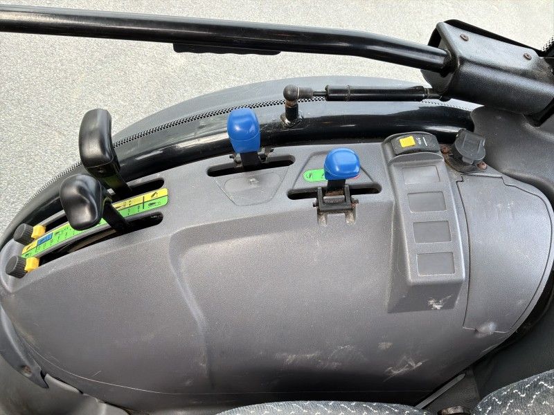 Deutz-Fahr Agrokid 230 smalspoortrekker