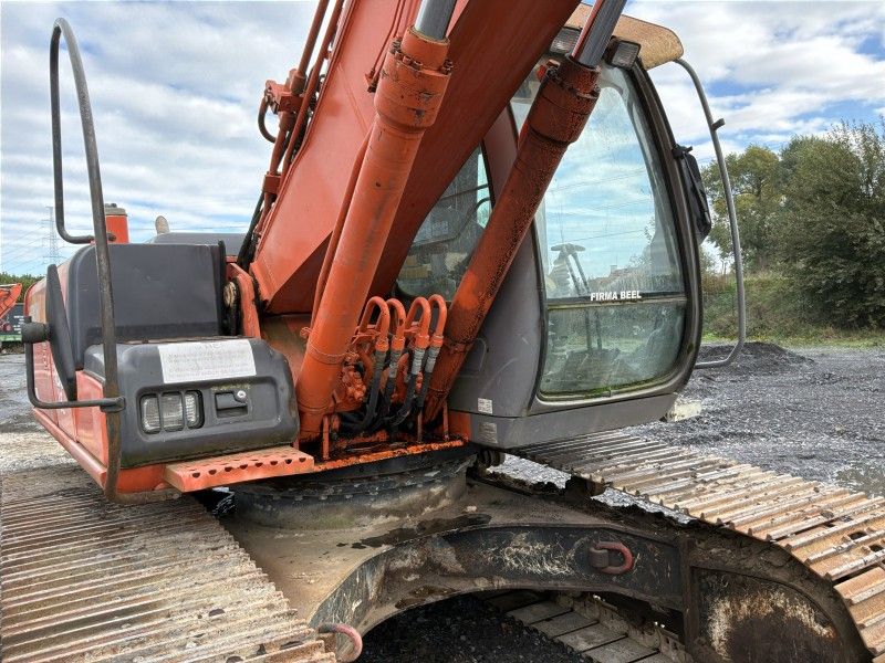 2004 Hitachi Z-Axis 180 LC Track Excavator
