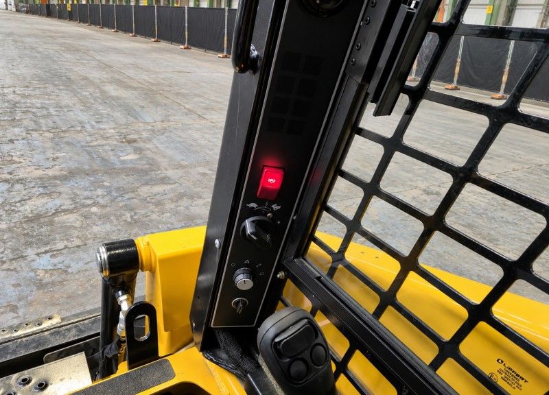 2025 Gehl RT105EU Tracked Skid Steer Loader