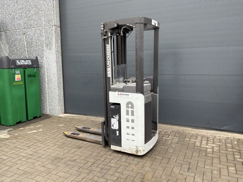 2017 UNI Carriers A/160SDTFVJN540 Schubmaststapler