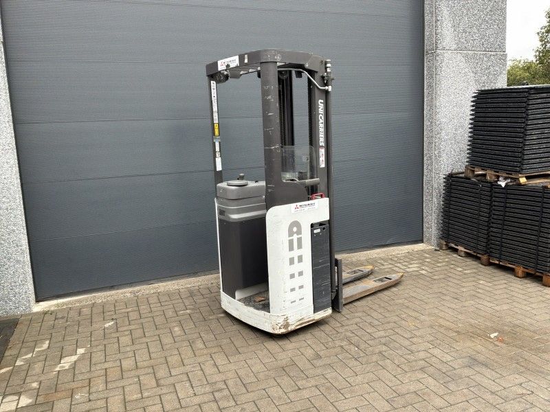 2017 UNI Carriers A/160SDTFVJN540 Schubmaststapler