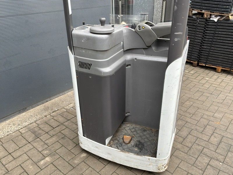2017 UNI Carriers A/160SDTFVJN540 Schubmaststapler