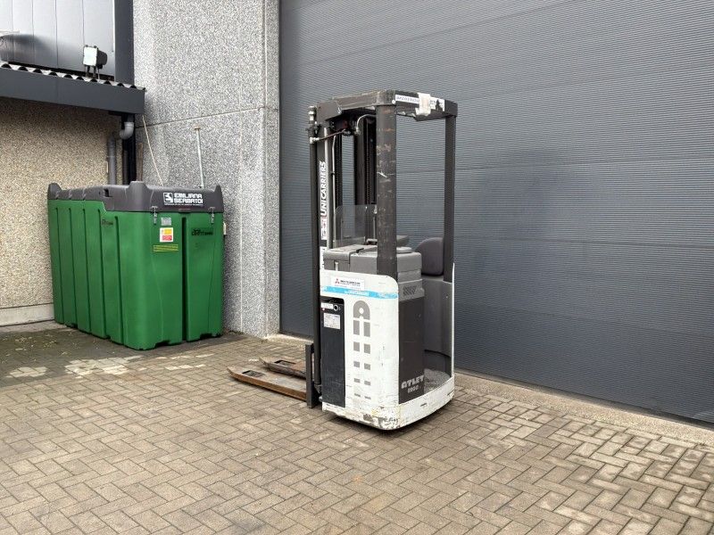 2017 UNI Carriers A/160SDTFVSJN540 Schubmaststapler