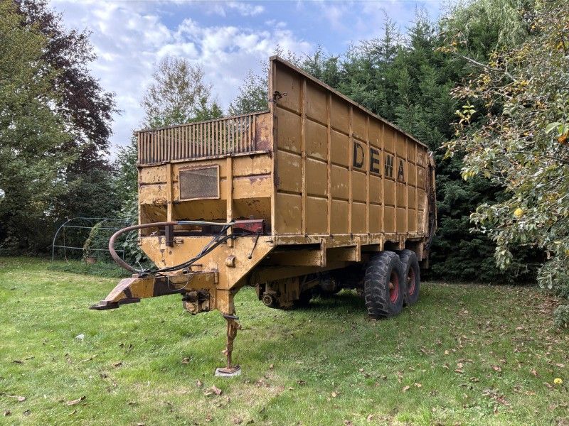 1983 DEWA HW24 Silage Trailer