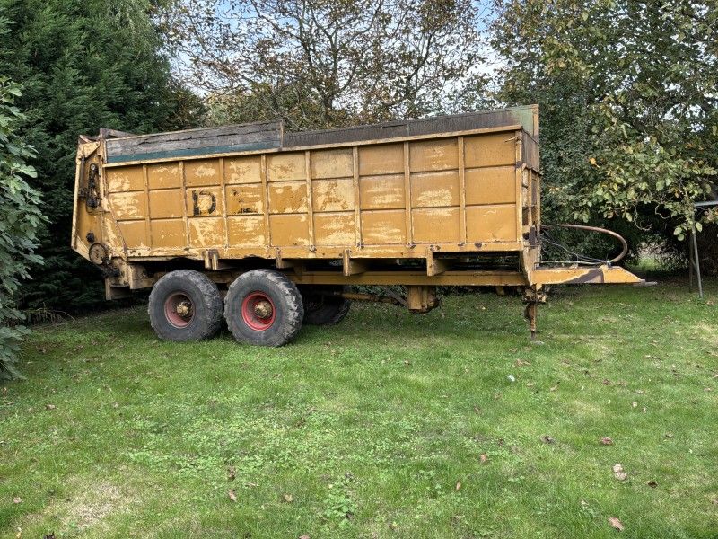 1983 DEWA HW24 Silage Trailer