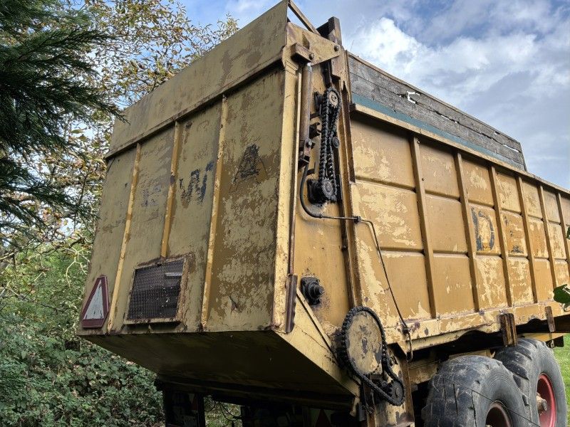 1983 DEWA HW24 Silage Trailer