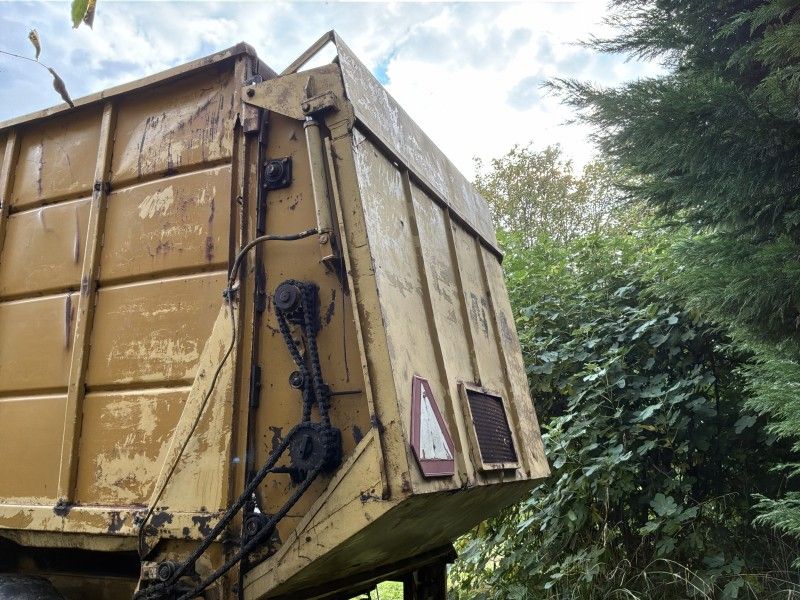 1983 DEWA HW24 Silage Trailer