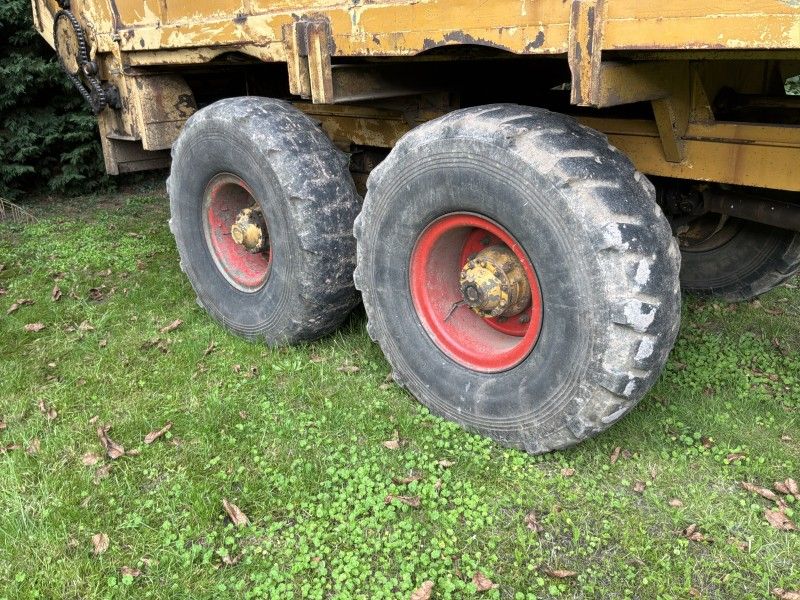 1983 DEWA HW24 Silage Trailer