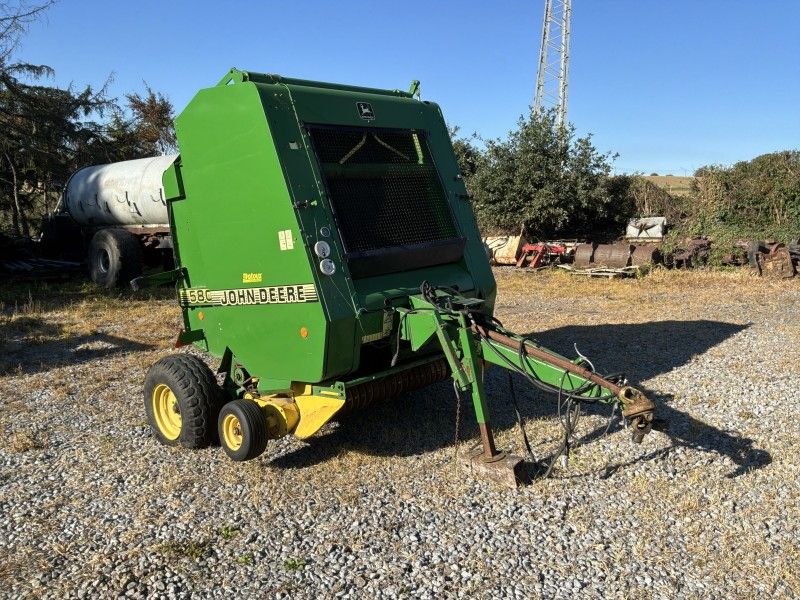 1998 John Deere 580 Rundballenpresse