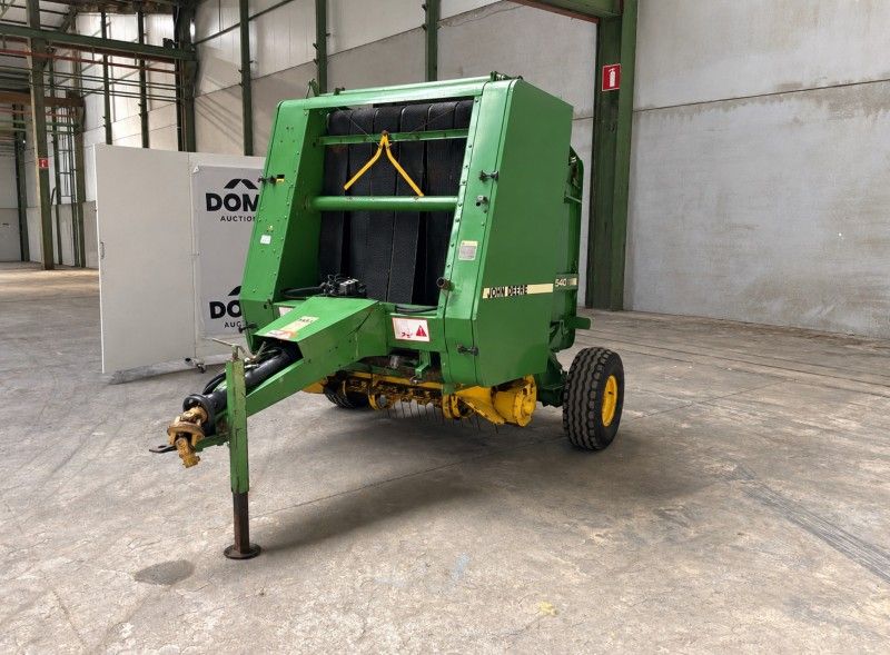 John Deere 540 Round Baler