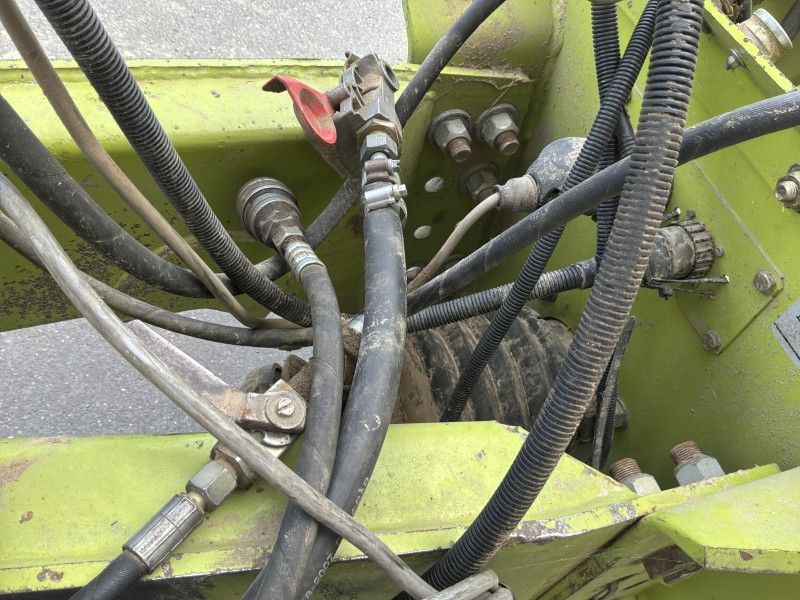 2000 Claas Quadrant 2200RC baler