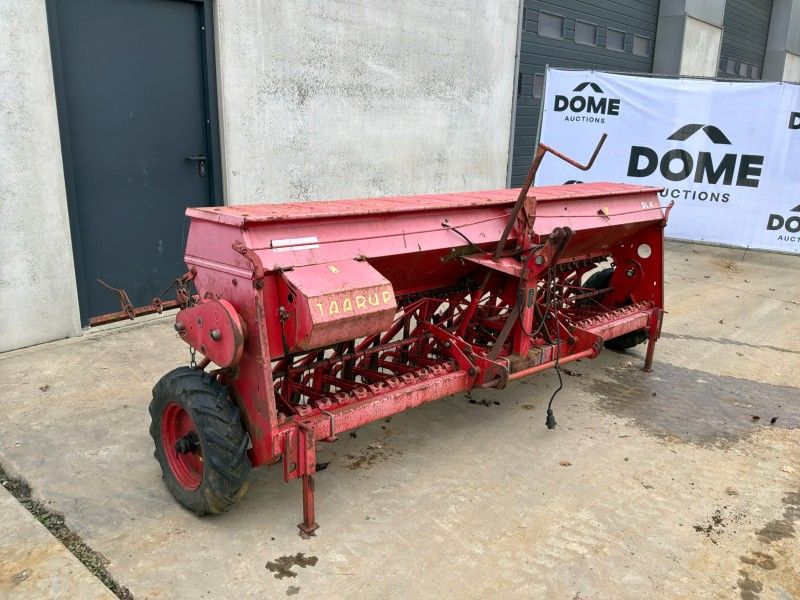 Taarup 3M.33RK Seeder