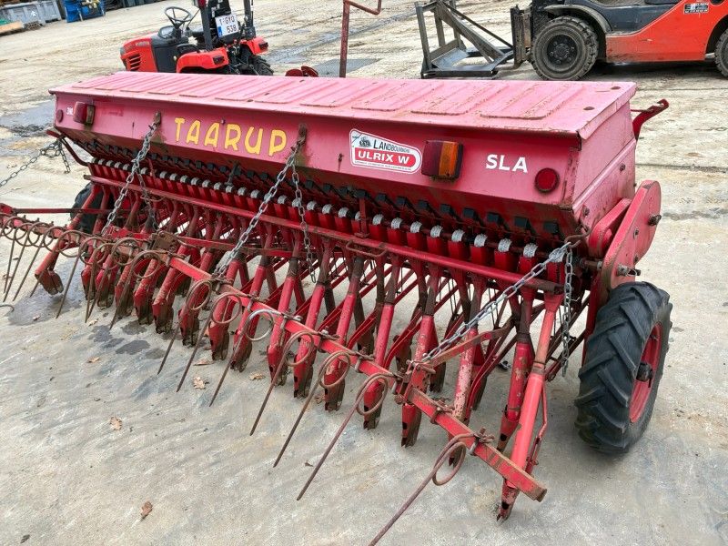 Taarup 3M.33RK Seeder