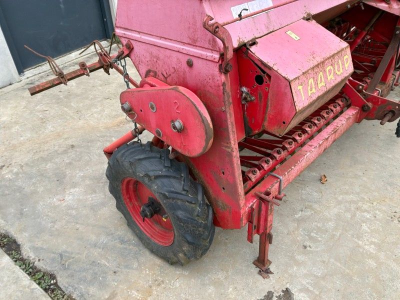 Taarup 3M.33RK Seeder