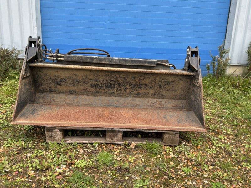 Dredger/barge
