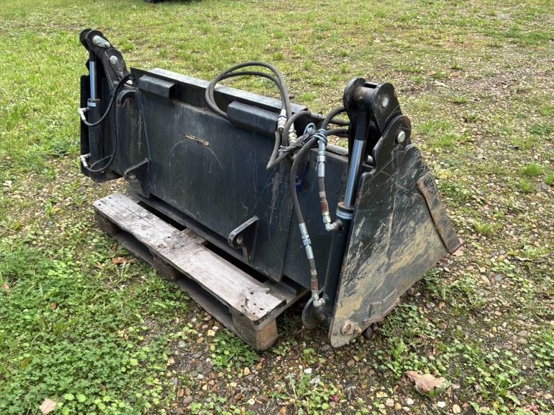Dredger/barge