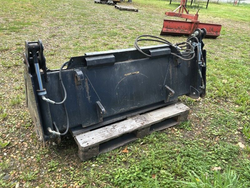 Dredger/barge