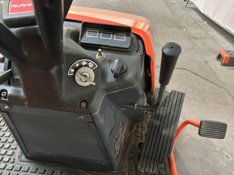 Kubota T1600H Lawn Tractor