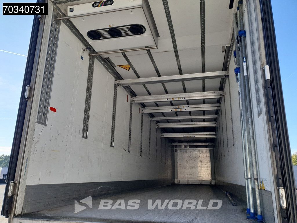 Schmitz SCB*S3B 3 axles Bi-temp Doppelstock Lift Axle TUV 04/27 Blumenbreit