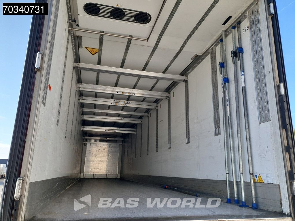 Schmitz SCB*S3B 3 axles Bi-temp Doppelstock Lift Axle TUV 04/27 Blumenbreit