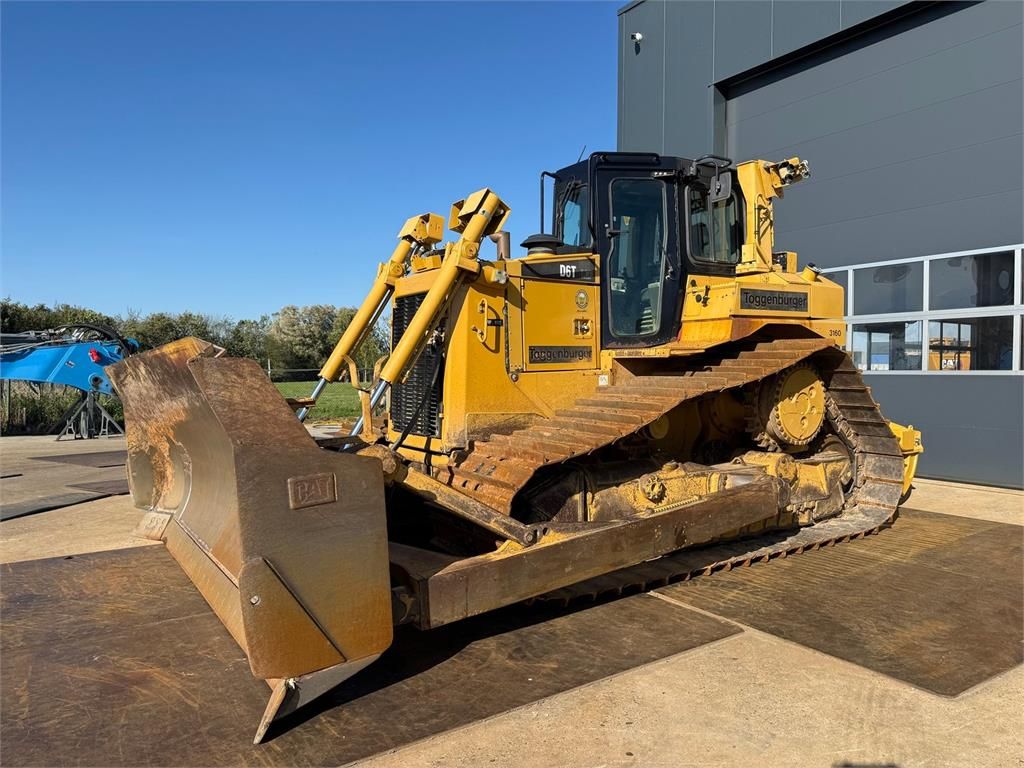 CAT D6T LGP