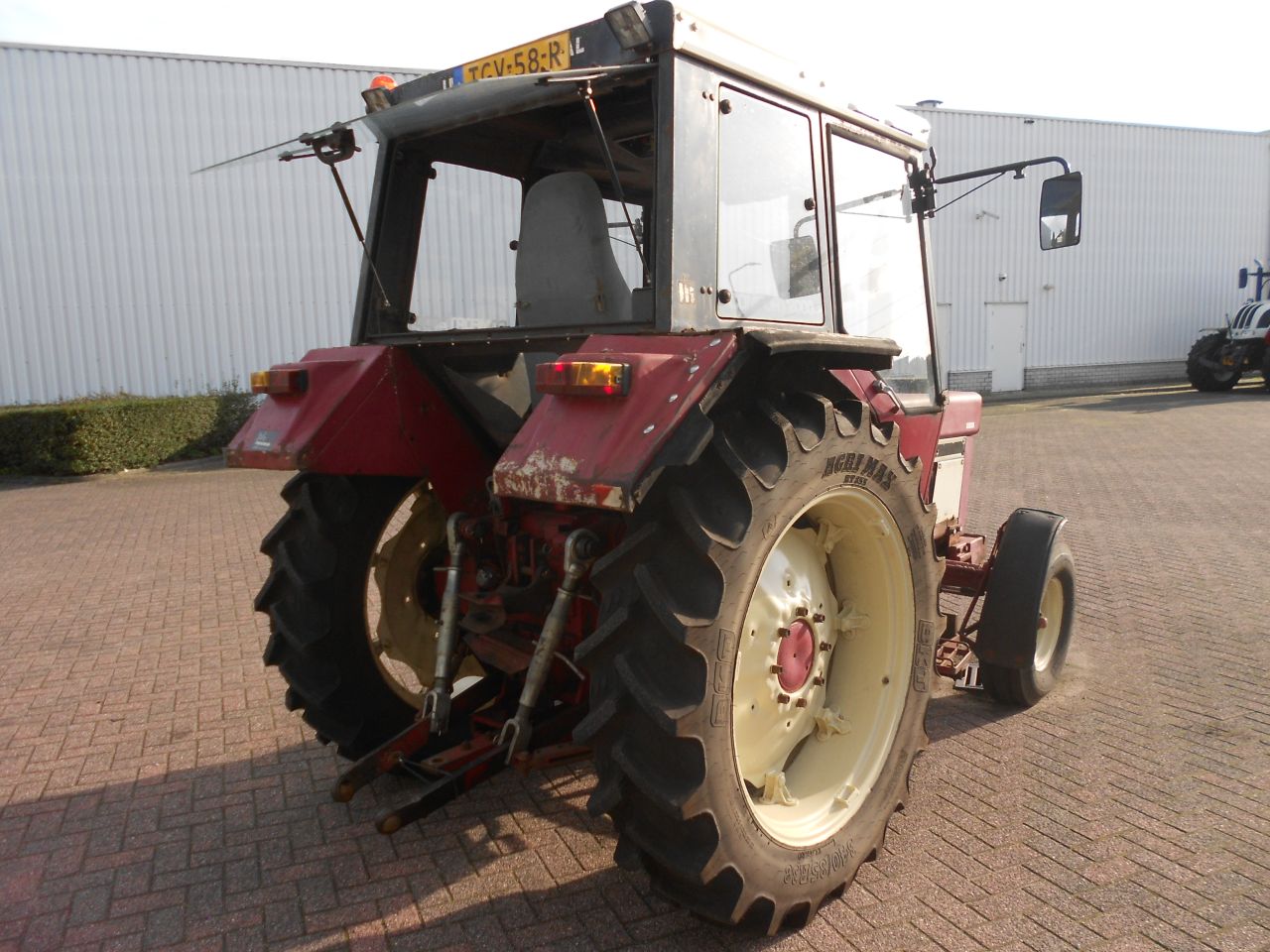 International 644