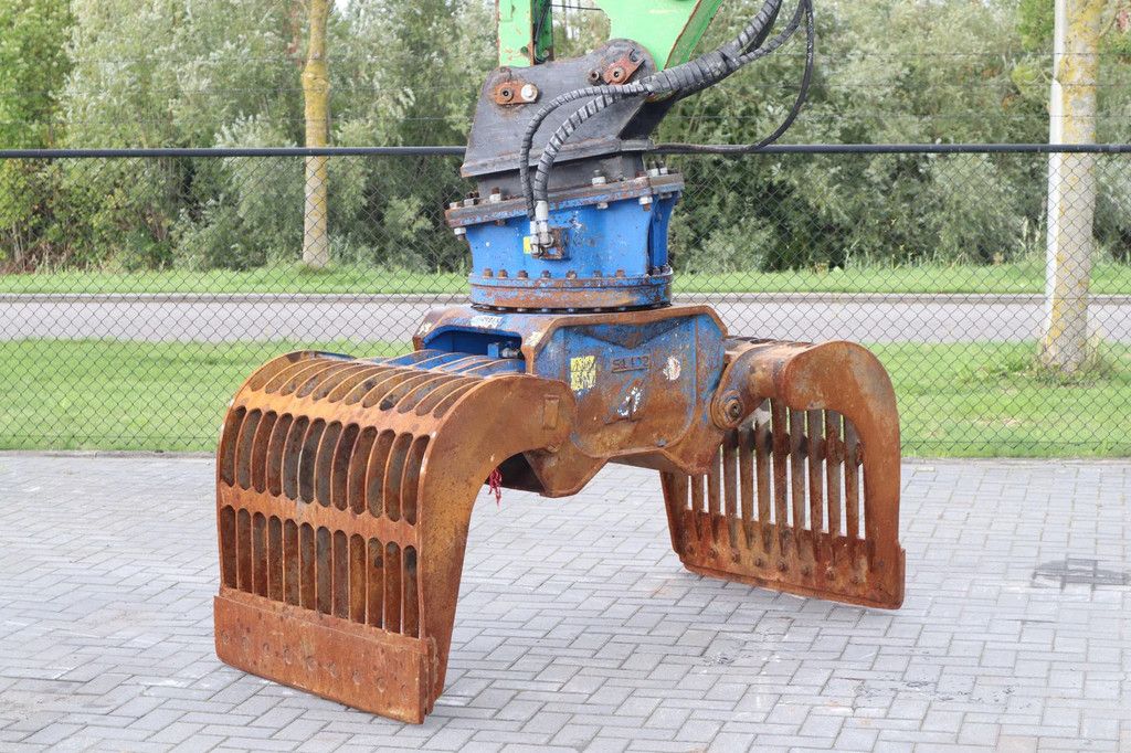 Sennebogen 818 ME | SORTING GRAB | BLADE + OUTRIGGERS