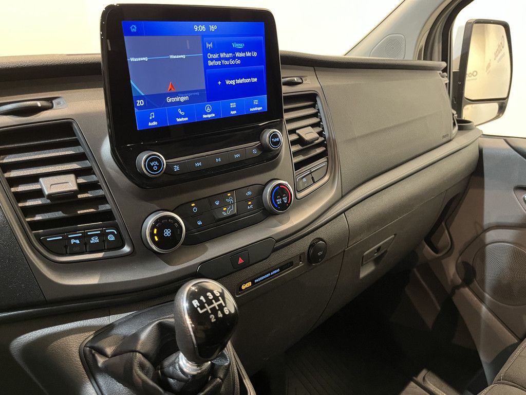 Ford Transit Custom 2.0 TDCI L1H1 Trend 130 PK / Servicebus / Bott Inrichting / Euro 6 / Schuifdeur L+R / Airco / CarPlay / Cruise Control / Camera / Navigatie / Klep / 3-Zits