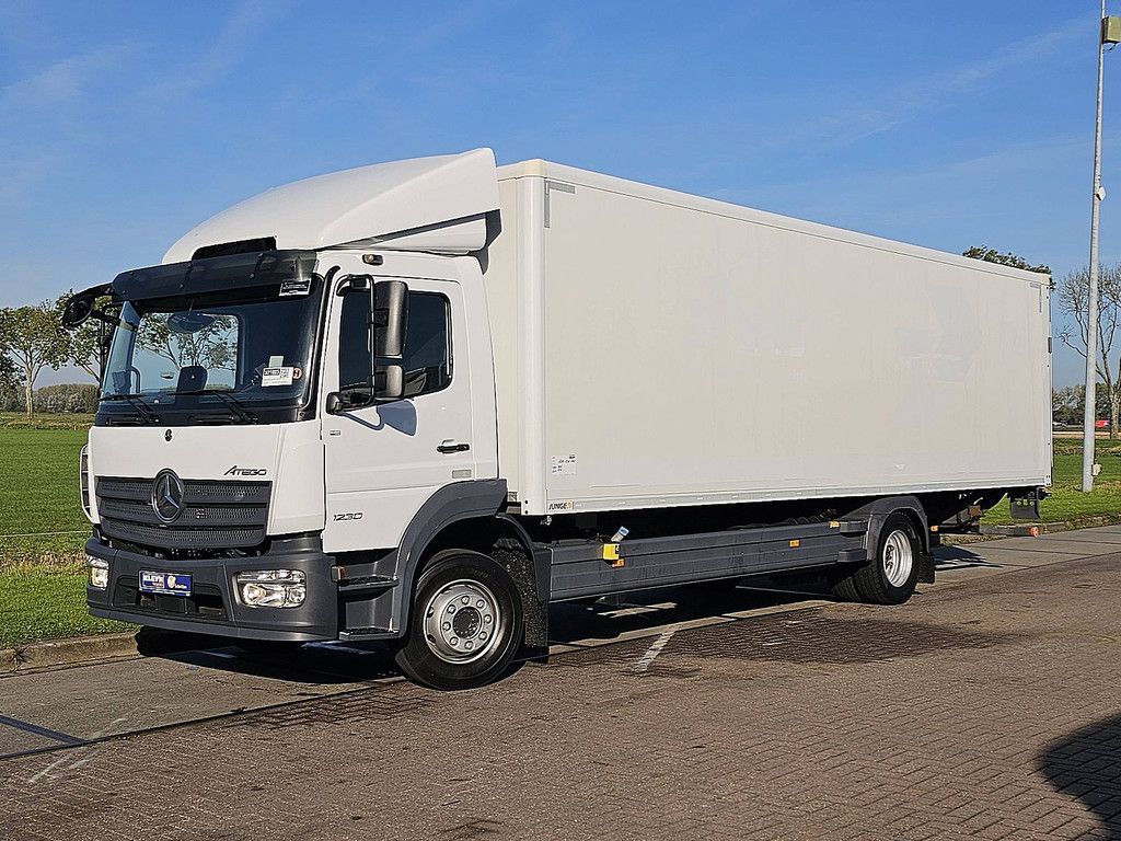 MERCEDES-BENZ ATEGO 1230 airco wb 536 lift