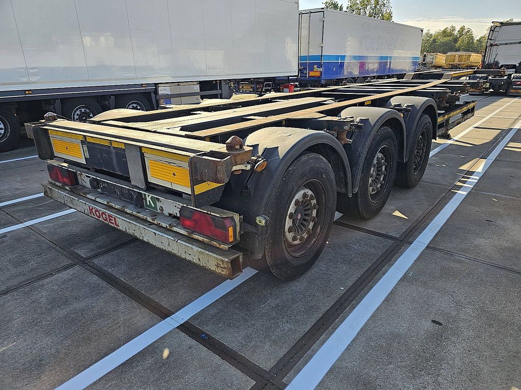 KOGEL SW24 MULTI 2X 20, 1X30, 1X40, HIGHCUBE, 20FT MITTIG, LIFT AXLE