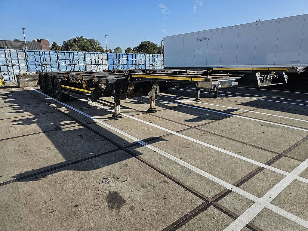 KOGEL SW24 MULTI 2X 20, 1X30, 1X40, HIGHCUBE, 20FT MITTIG, LIFT AXLE