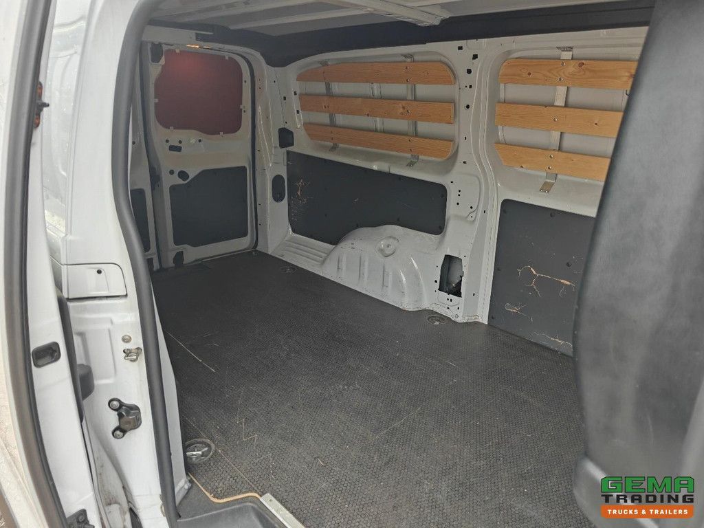 Citroën JUMPY Euro6AR - L2H1 - Navigation - Manuell - 3 Sitze