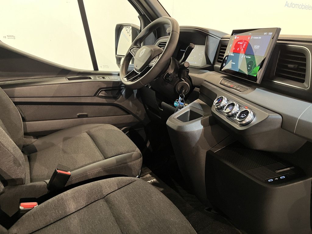 Renault Master E-Tech T35 L2H2 Advance long range 87 kWh / 100% elektrisch !! / SOH 99% / CCS Snelladen / Airco / Cruise Control / Camera / CarPlay / LED / 3-Zits / 3.300 KM !!