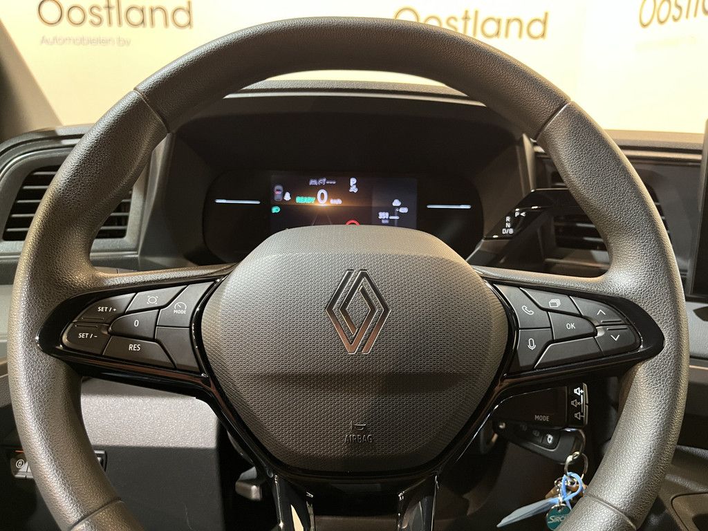 Renault Master E-Tech T35 L2H2 Advance long range 87 kWh / 100% elektrisch !! / SOH 99% / CCS Snelladen / Airco / Cruise Control / Camera / CarPlay / LED / 3-Zits / 3.300 KM !!