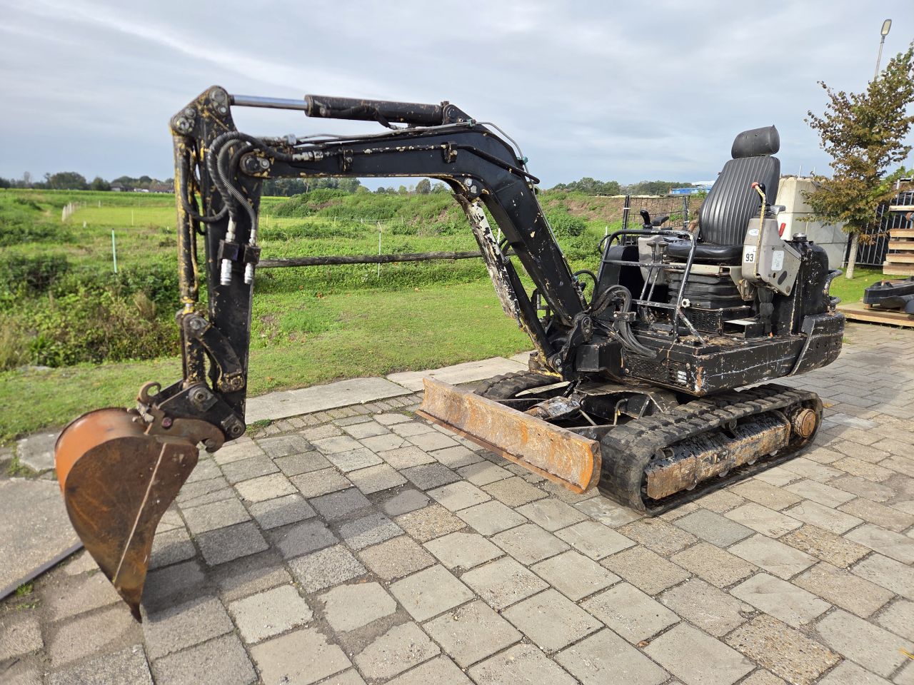 Yanmar B25V minigraver