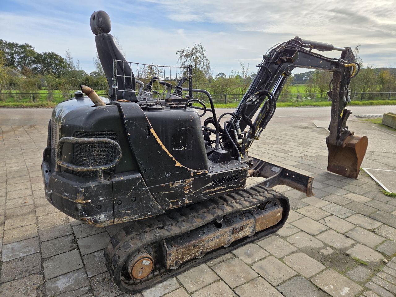 Yanmar B25V minigraver