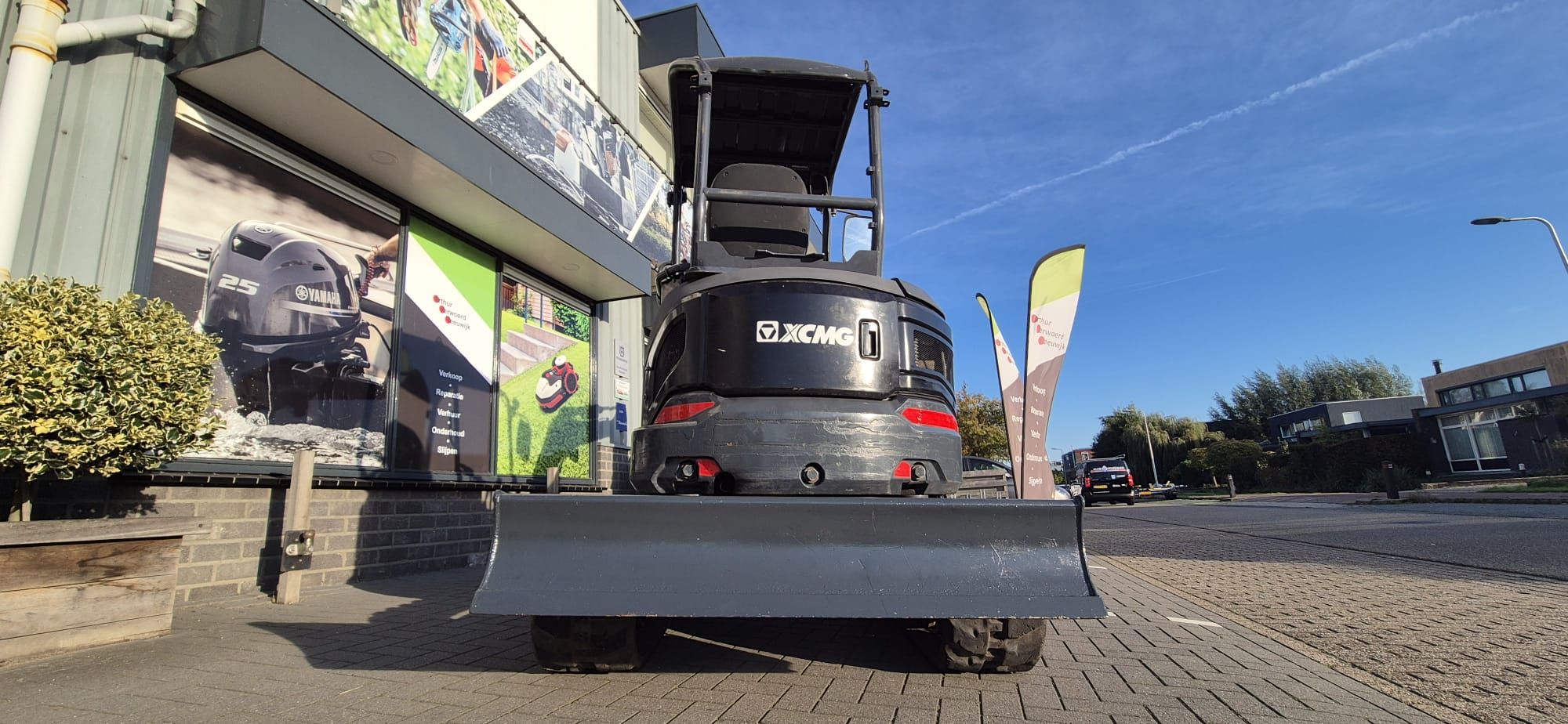 Nette XCMG XE27E minigraver met weinig draaiuren!