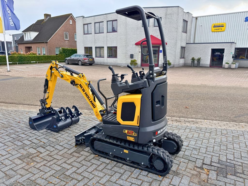 New Holland E12D Minigraver