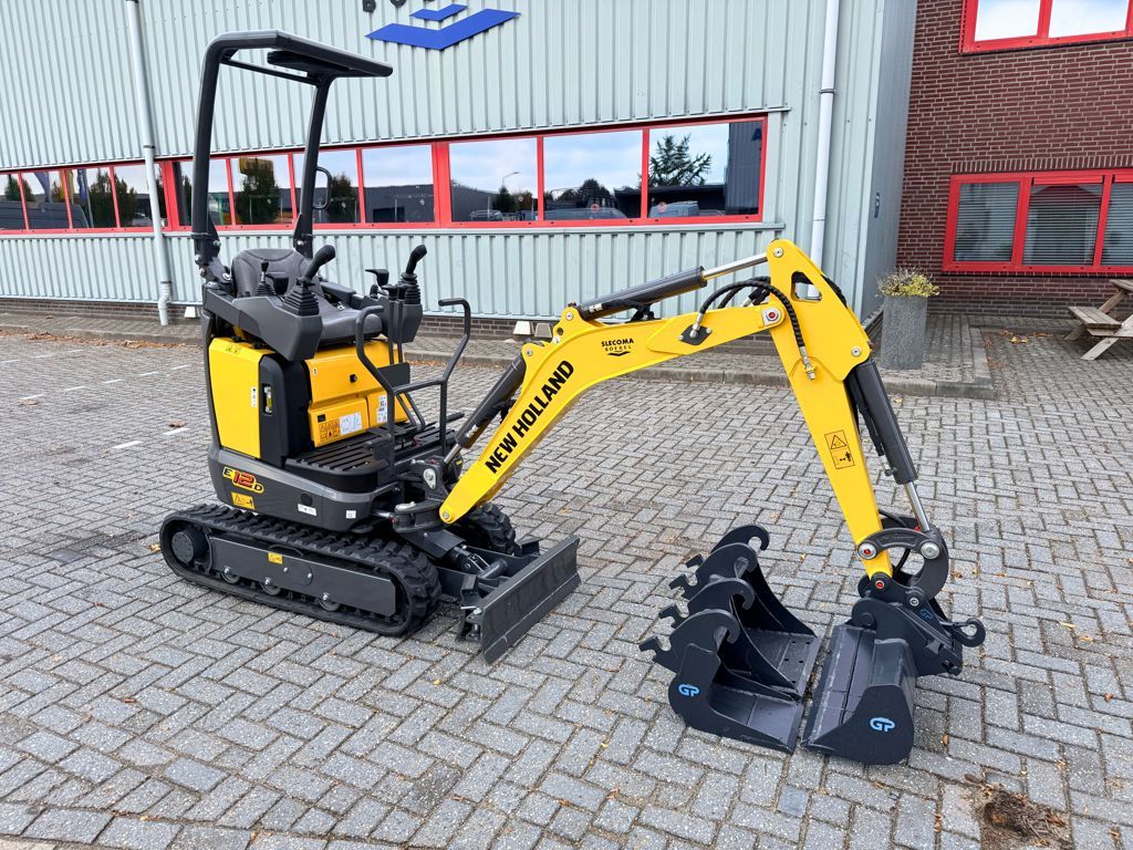 New Holland E12D Minigraver
