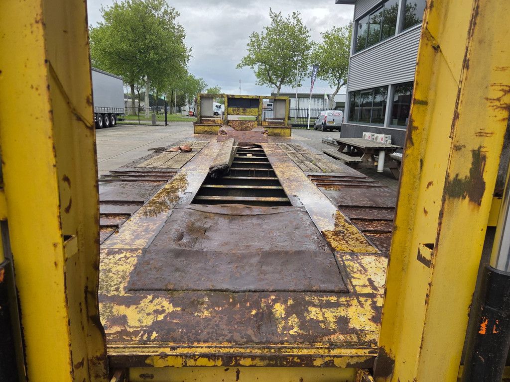 Gheysen en Verpoort 4 as bladgeveerd, hydr rampen, verbreders