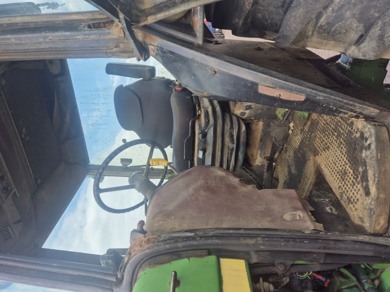 John Deere 4350