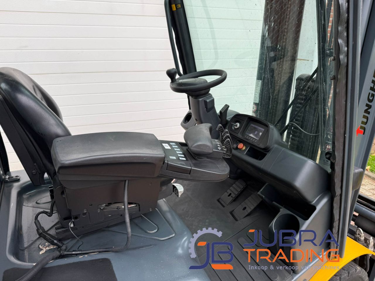 Jungheinrich DFG425S Diesel-Gabelstapler | 2017 | 2.5T | 5M
