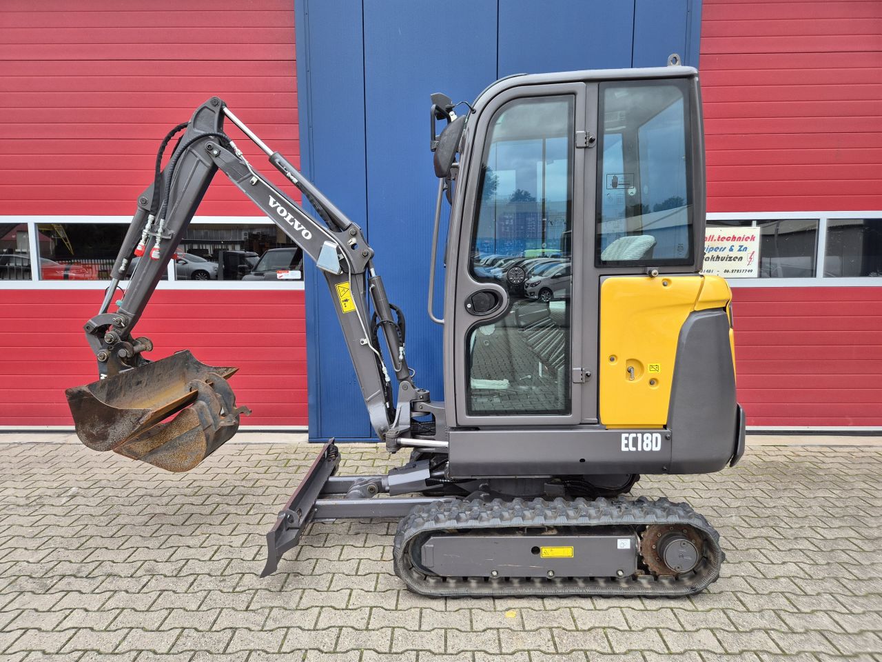VOLVO EC18D GRAAFMACHINE 341 UUR NIEUWSTAAT PRIJS MARGE